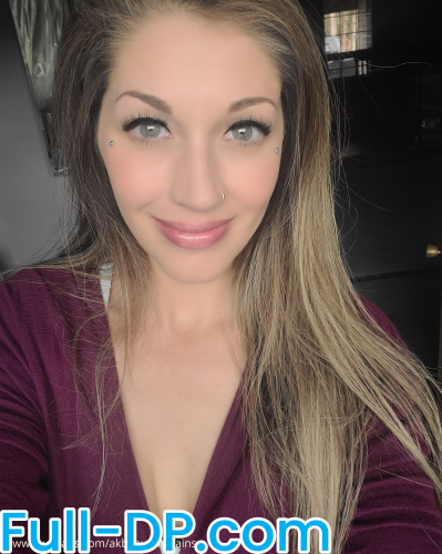 Profile picture of akbeautynbrains