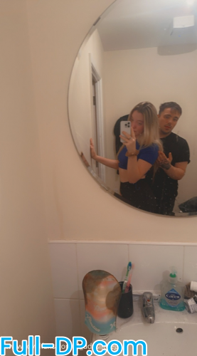 Profile picture of d_ddyslittleg1rl