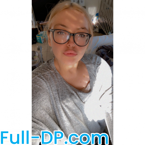 Profile picture of elle97x