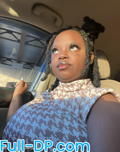 Profile picture of justjules78