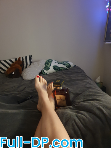 Profile picture of kinkytinyfeet