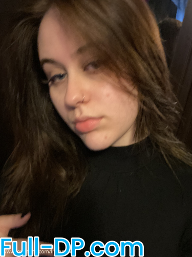 Profile picture of littlerubi