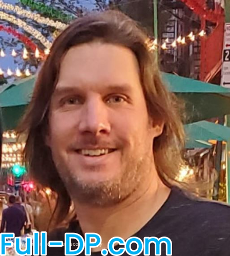 Profile picture of lucyscollaredboy