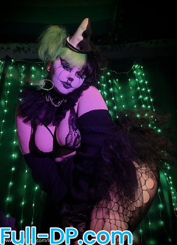 Profile picture of luxxxfux