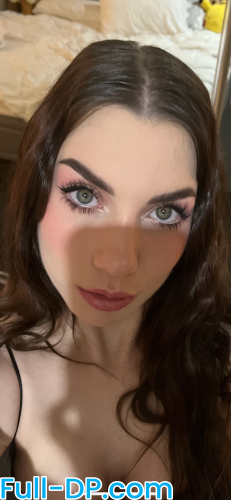 Profile picture of mia_milavic