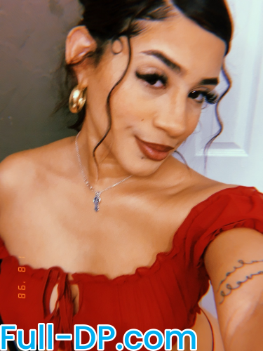 Profile picture of miaapiiaa_x0x0