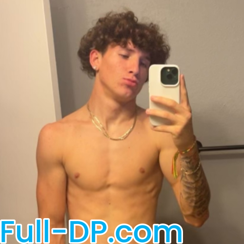 Profile picture of naughtypuertorican