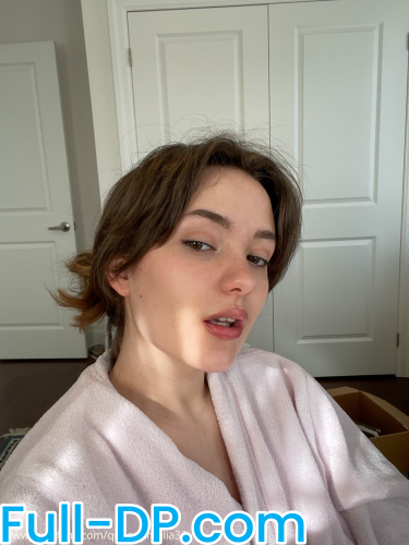 Profile picture of queenamelia33