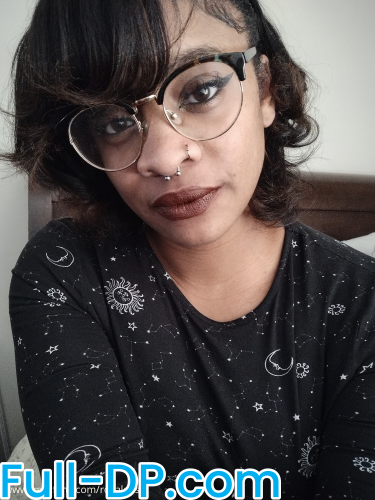 Profile picture of royaloasis