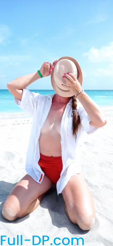 Profile picture of sexyhousewife