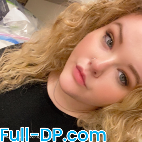 Profile picture of Spoilgoddessash