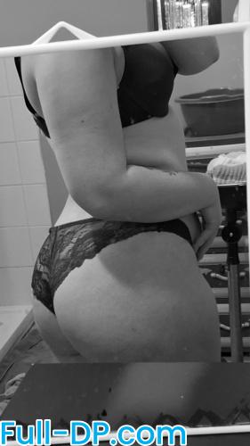 Brunette😈 @stoutebrunette F2F Full Size header Picture (HD)