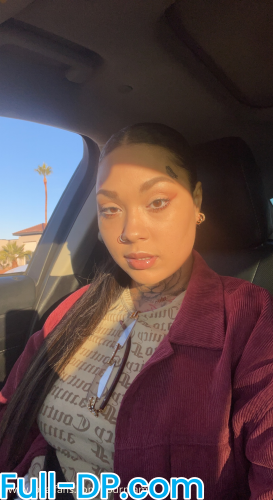 Profile picture of yourmami